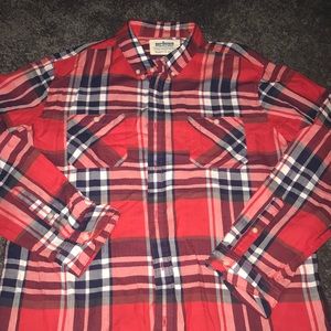 Men’s long sleeve button up